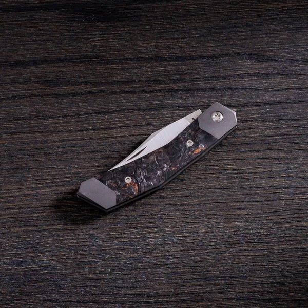 Jack Wolf Cyborg Jack CYBO-01-CDMO Fat Carbon Dark Matter Orange, Couteau De Poche Slipjoint 2 Jack Wolf Cyborg Jack CYBO-01-CDMO Fat Carbon Dark Matter Orange, Couteau De Poche Slipjoint – Image 2