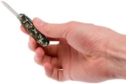 Victorinox Classic SD Camouflage 0.6223.94 Couteau Suisse -Couteaux Promotion Boutique VT0 6223 94 05 victorinox vt0 6223 94 05